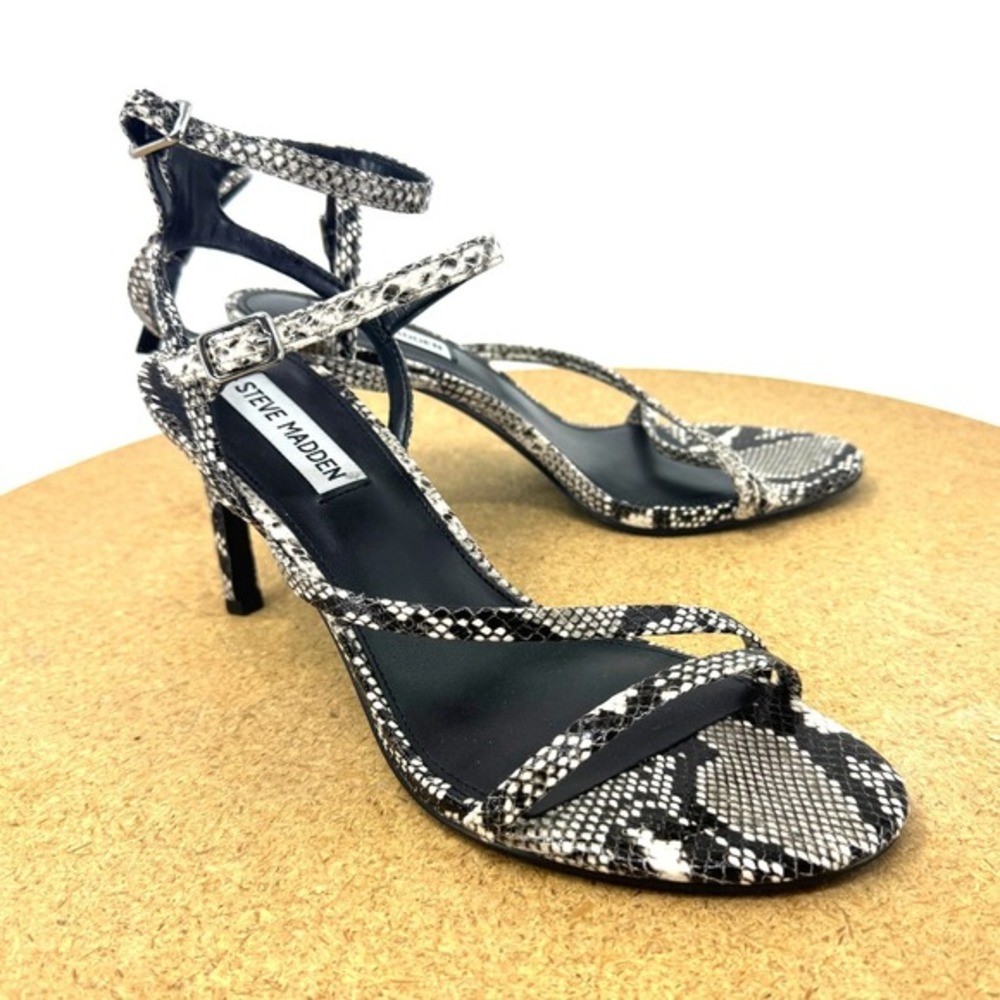 Steve Madden Graceyn Snakeskin Print Strappy Heel‎ Sandals Grey Black 8M